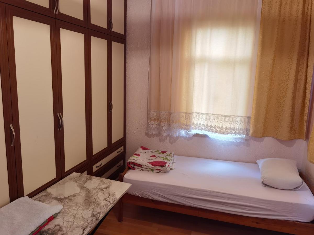 Adventurous Local Hostel Fethiye Bilik gambar